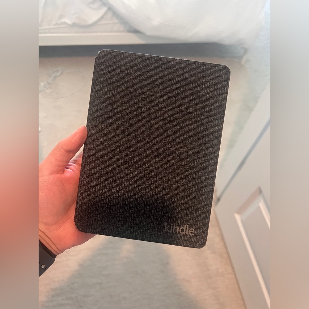 Kindle Paperwhite Foldable Case - Picture 2 of 4